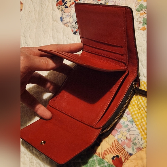 CELINE Logo Leather Trifold Wallet/9X2033 - Picture 7 of 15